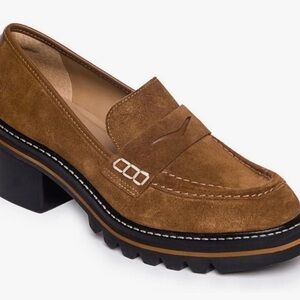 Bernardo Selma Women’s Leather Penny Loafer Brown. Block Heel. Size 7.